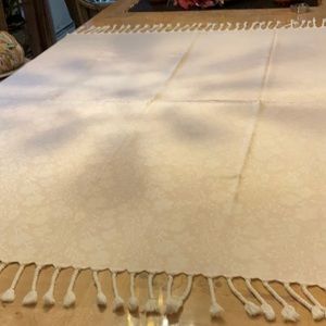 TABLE COVERING-WOVEN PINK-LIKE NEW.